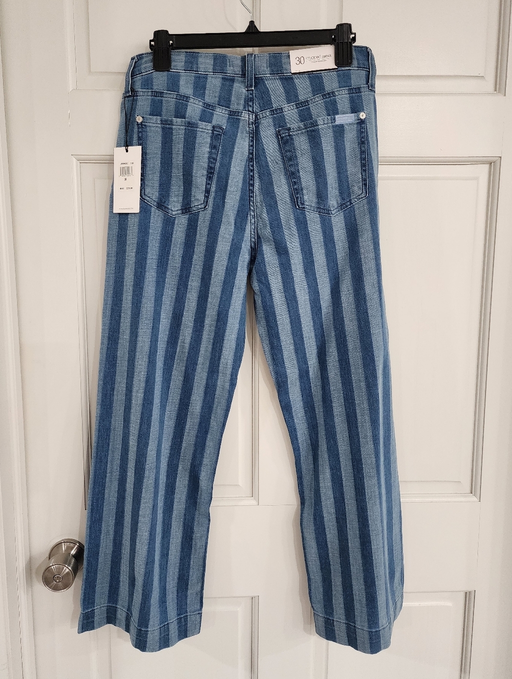 7 For All Mankind "Alexa" Wide-Leg Jeans - Picture 6 of 11